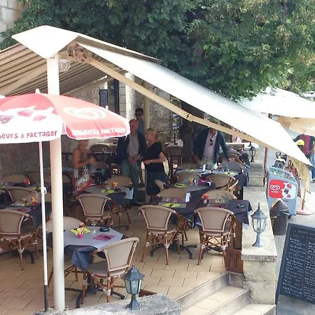 Holiday Rue Du Port * Limeuil